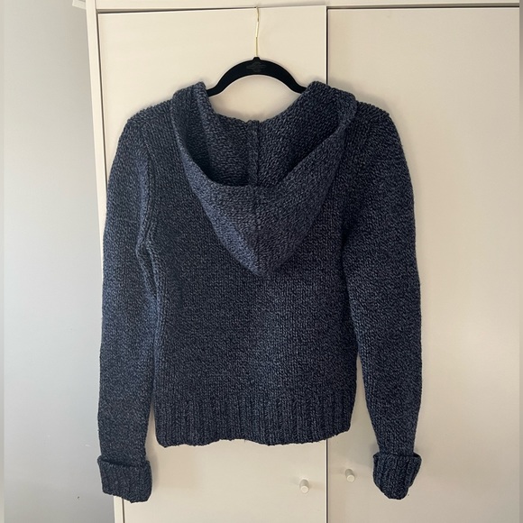 Navy Blue Knitted Hooded V Neck Sweater from Abercrombie and Fitch, size L - Picture 2 of 2